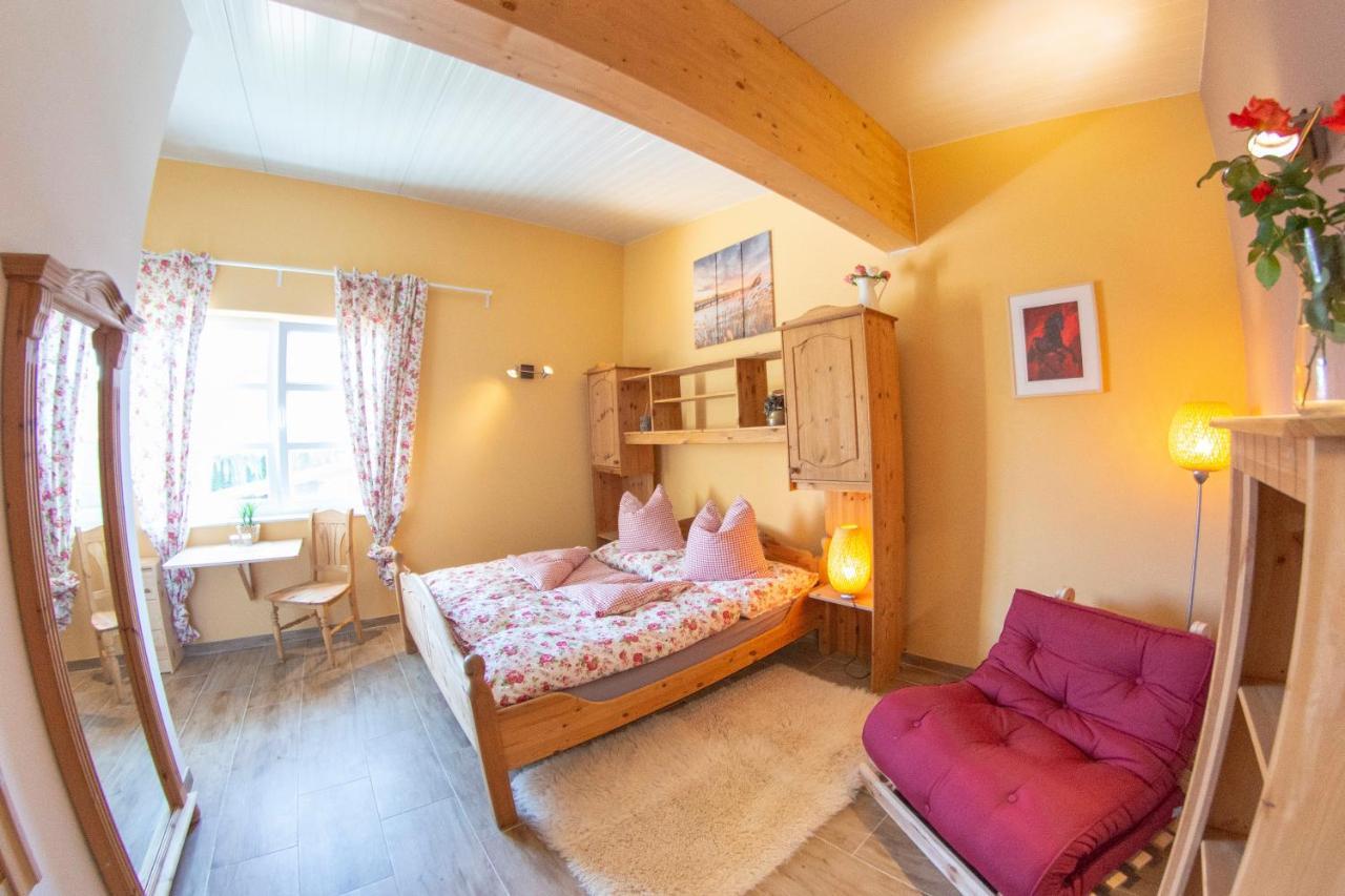 Deutsch Haslau Ranchzimmer Am Hippo-Campus Reit- Und Therapiezentrum المظهر الخارجي الصورة