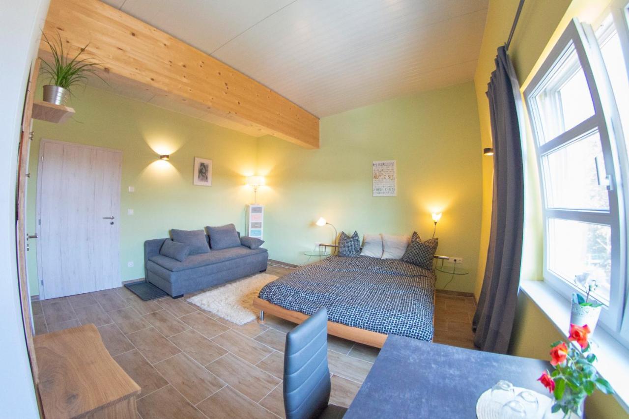 Deutsch Haslau Ranchzimmer Am Hippo-Campus Reit- Und Therapiezentrum المظهر الخارجي الصورة